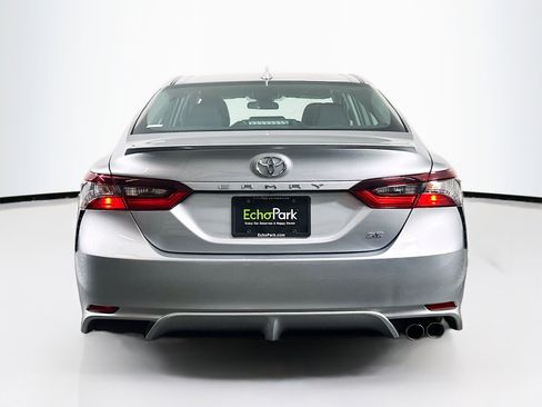 Used 2024 Toyota Camry SE FWD image 7