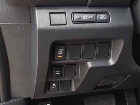 New 2026 Nissan Frontier SV w/ All-Weather Content Package AWD/4WD image 19