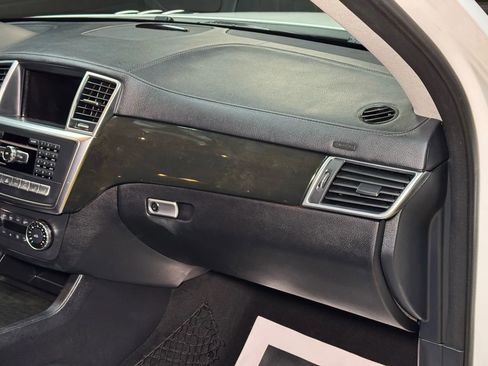 Used 2016 Mercedes-Benz GL 450 4MATIC image 53