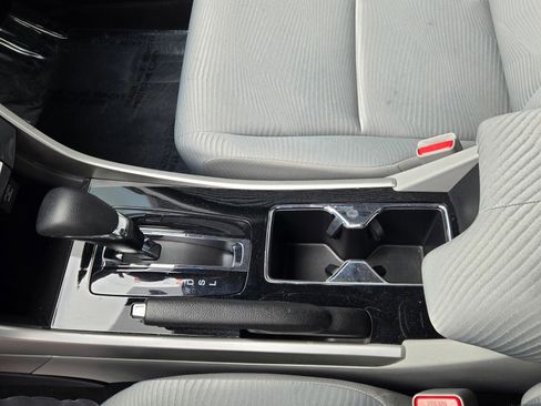 Used 2016 Honda Accord LX image 23