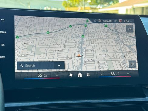 Used 2025 BMW X1 xDrive28i w/ Premium Package image 23