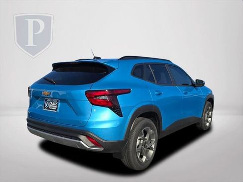 New 2026 Chevrolet Trax LT w/ Driver Confidence Package image 5