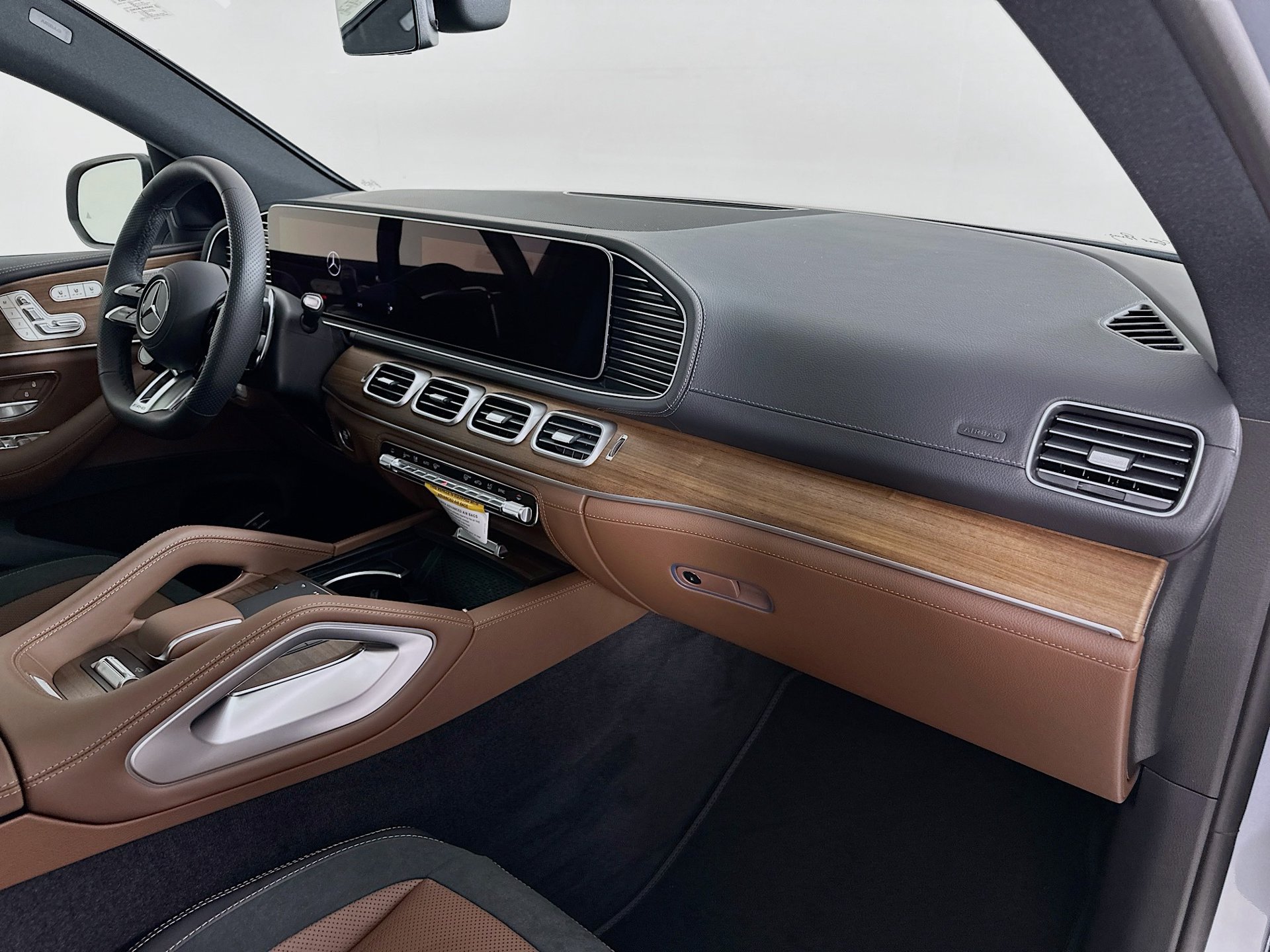 New 2026 Mercedes-Benz GLE 53 AMG 4MATIC Coupe image 31