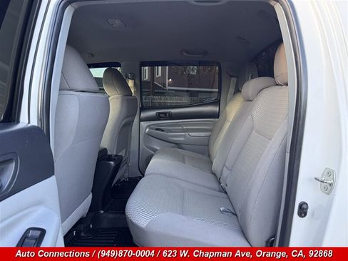 Used 2012 Toyota Tacoma PreRunner image 9