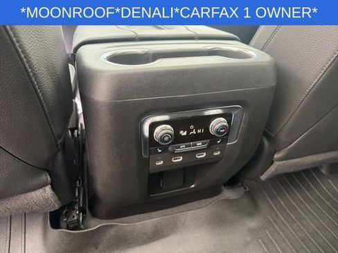 Used 2024 GMC Yukon Denali w/ Denali Reserve Package AWD/4WD image 23
