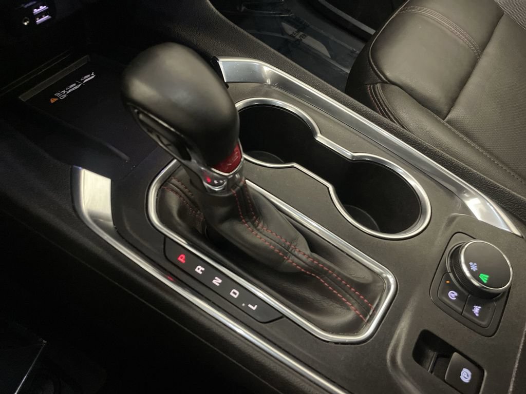 Used 2023 Chevrolet Traverse RS w/ LPO, Floor Liner Package FWD image 10