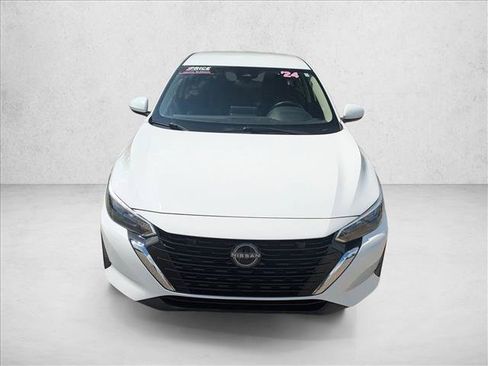 Used 2024 Nissan Sentra SV FWD image 2