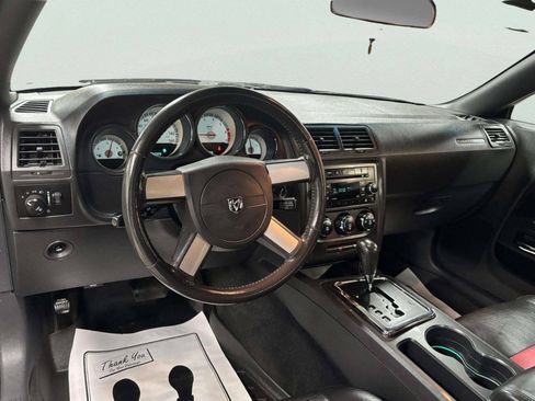 Used 2010 Dodge Challenger R/T RWD image 13