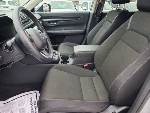 Used 2025 Honda CR-V LX image 7