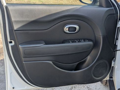 Used 2019 Kia Soul image 15