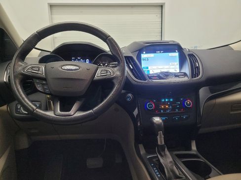 Used 2017 Ford Escape Titanium image 22
