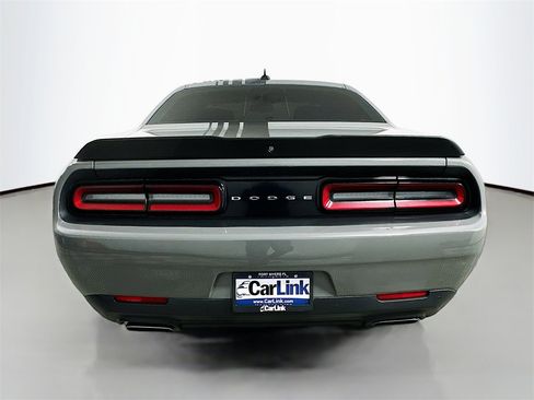 Used 2018 Dodge Challenger R/T Plus image 7