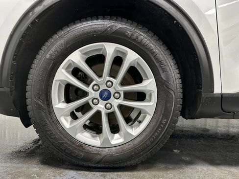 Used 2020 Ford Escape SE image 5