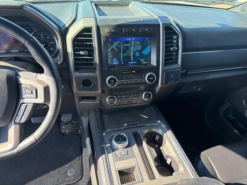 Used 2021 Ford Expedition Max XLT image 10