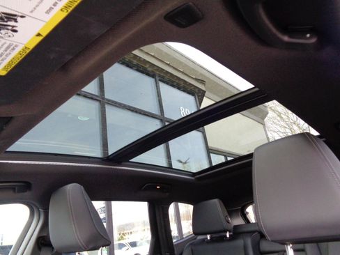 Used 2023 BMW X1 xDrive28i w/ Convenience Package image 16