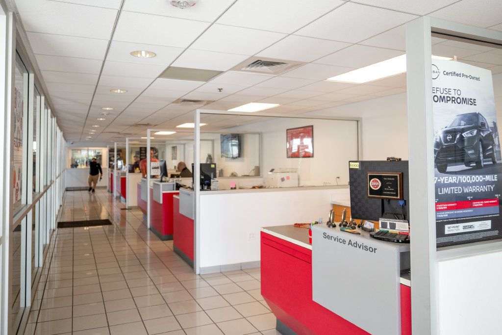 Certified 2024 Nissan Armada SL w/ Captain's Chairs Package RWD image 28