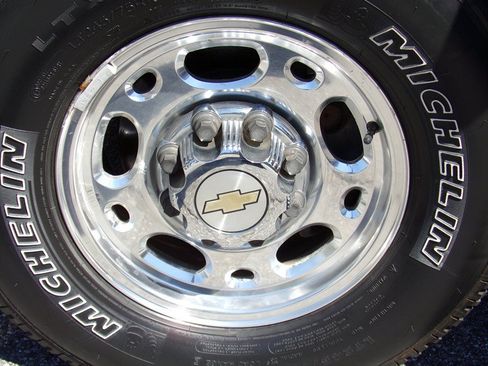 Used 2002 Chevrolet Silverado 2500 LS AWD/4WD image 45