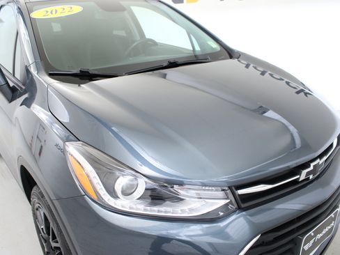 Used 2022 Chevrolet Trax LT w/ Driver Confidence Package AWD/4WD image 13