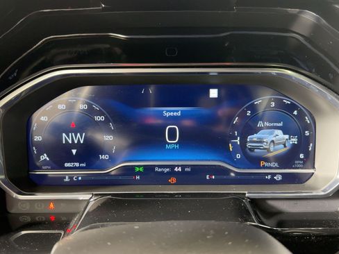 Used 2022 Chevrolet Silverado 1500 LT image 17