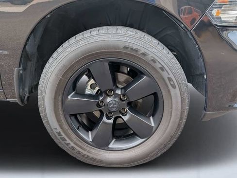 Used 2019 RAM 1500 Express w/ Express Value Package AWD/4WD image 10