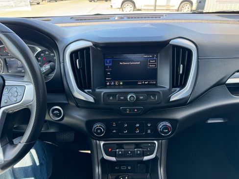 Used 2024 GMC Terrain SLE AWD/4WD image 9