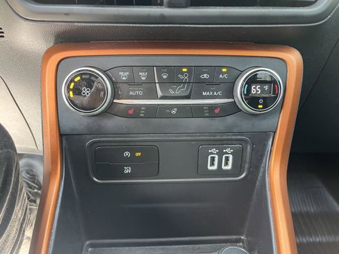 Used 2018 Ford EcoSport SES w/ SES Cold Weather Package AWD/4WD image 30