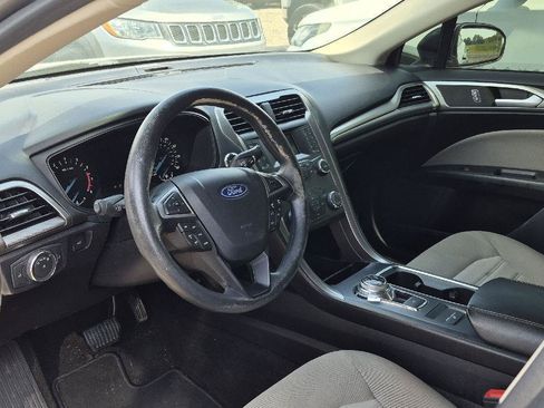 Used 2020 Ford Fusion S FWD image 8