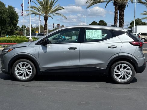 New 2027 Chevrolet Bolt LT w/ Comfort Package FWD image 6