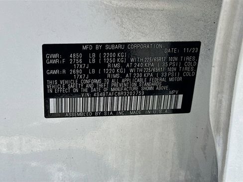 Used 2024 Subaru Outback Premium AWD/4WD image 32