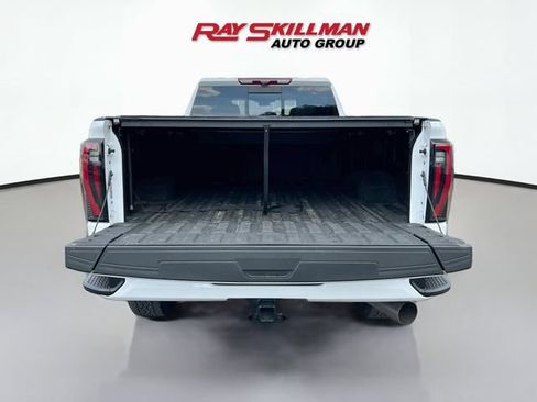 Used 2025 GMC Sierra 3500 AT4 w/ AT4 Premium Plus Package AWD/4WD image 11