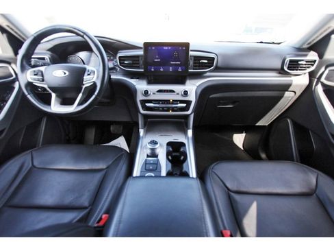 Certified 2023 Ford Explorer XLT w/ Equipment Group 202A image 11