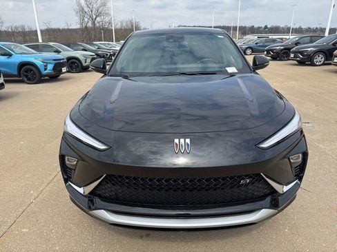 Used 2025 Buick Envista Sport Touring image 8