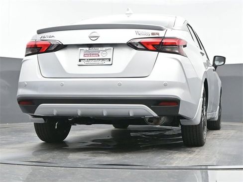 New 2025 Nissan Versa SR w/ Trunk Package image 24