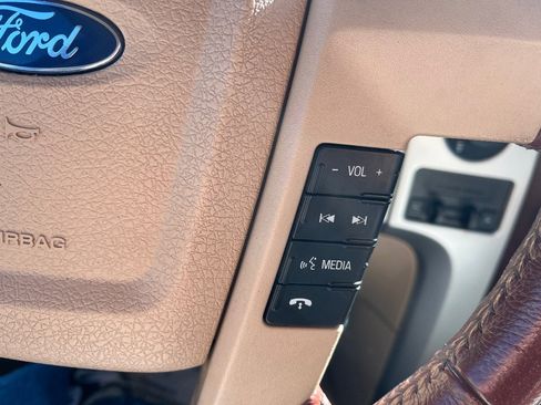 Used 2013 Ford F150 King Ranch w/ King Ranch Luxury Pkg image 21
