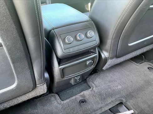 Used 2016 Buick Enclave Leather FWD image 12