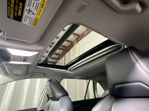 Used 2023 Toyota RAV4 XLE Premium image 25