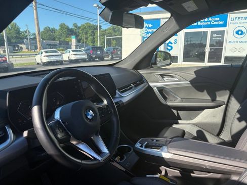 Used 2023 BMW X1 xDrive28i w/ Convenience Package AWD/4WD image 7