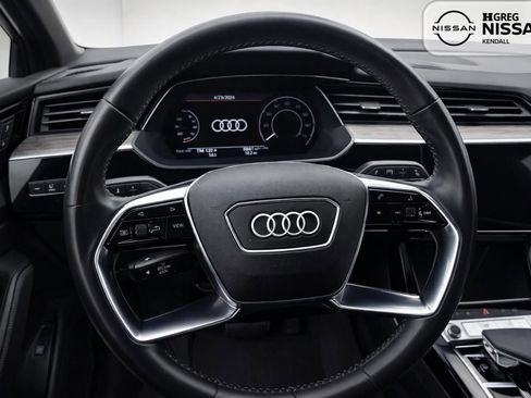 Used 2019 Audi e-tron Prestige AWD/4WD image 11