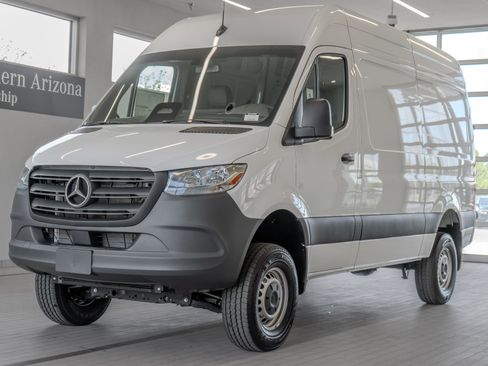 New 2025 Mercedes-Benz Sprinter 2500 image 25