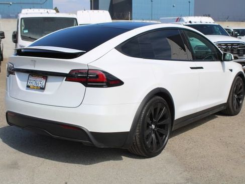 Used 2023 Tesla Model X AWD/4WD image 4