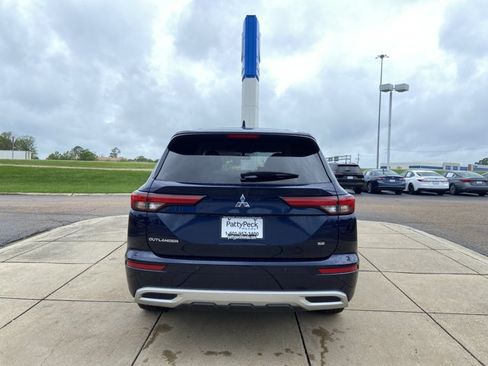 Used 2023 Mitsubishi Outlander SE FWD image 5