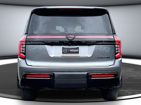 Used 2025 Nissan Armada PRO-4X w/ Pro-4X Premium Package image 5