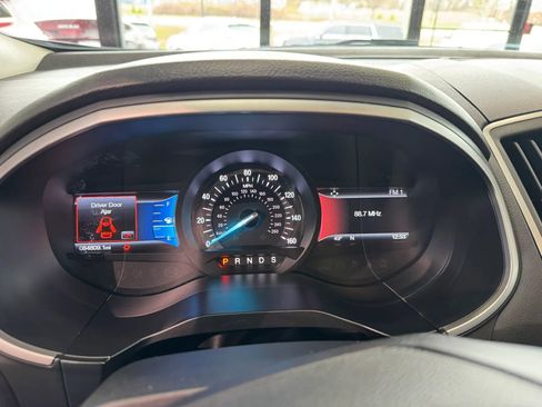 Used 2015 Ford Edge SEL w/ Equipment Group 201A image 16