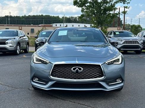 Used 2018 INFINITI Q60 3.0t Luxe w/ Sensory Package 3.0T Luxe RWD image 8