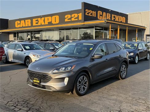 Used 2022 Ford Escape SEL image 15