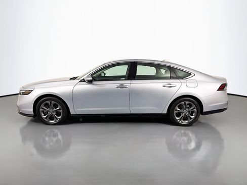 Certified 2024 Honda Accord EX-L image 8