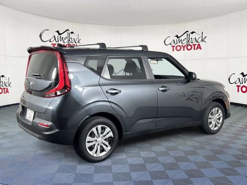 Used 2021 Kia Soul LX image 7