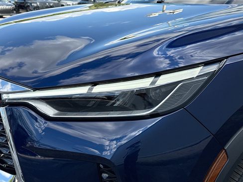 Used 2023 INFINITI QX60 Sensory w/ Vision Package AWD/4WD image 9