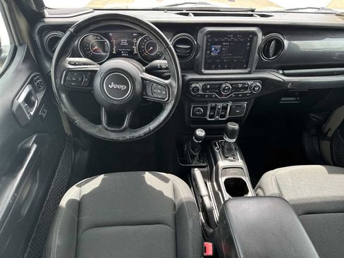 Used 2020 Jeep Gladiator Sport AWD/4WD image 13
