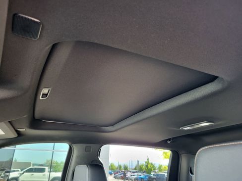 Used 2021 GMC Sierra 1500 AT4 w/ AT4 Premium Package AWD/4WD image 23